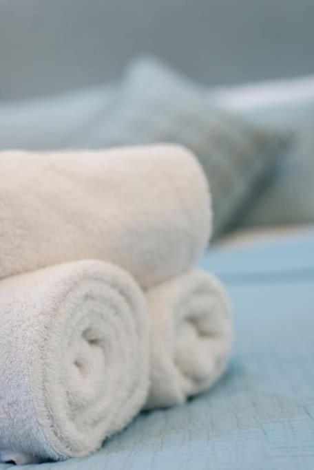 Self Catering , City Centre Apartment With Parking Edinburgh Ngoại thất bức ảnh