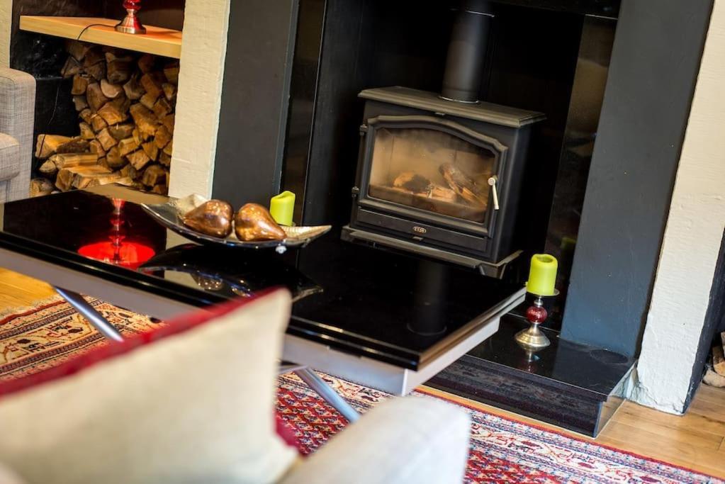 Self Catering , City Centre Apartment With Parking Edinburgh Ngoại thất bức ảnh