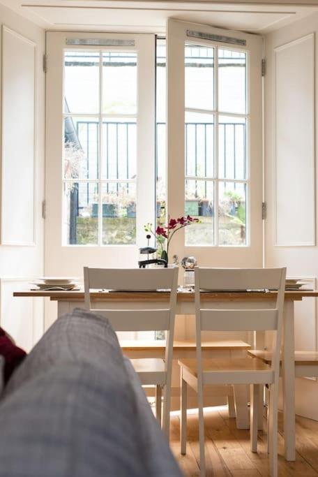 Self Catering , City Centre Apartment With Parking Edinburgh Ngoại thất bức ảnh